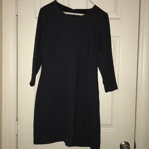 Quarter length sleeves dress